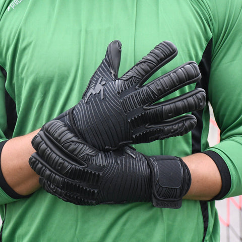 Precision Elite 2.0 Blackout GK Gloves